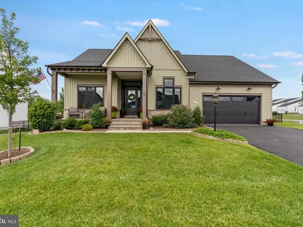 12 Jane Washington Ct, Charles Town, WV 25414