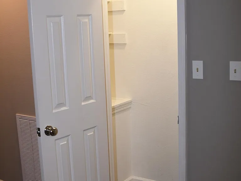 159 Hickory Hills Dr — Photo 11