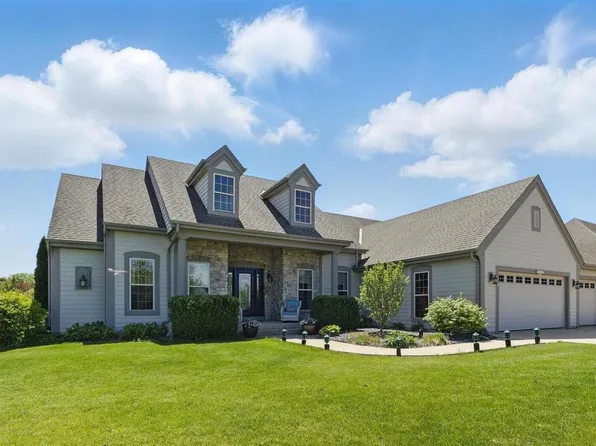 4339 West Forest Hill AVENUE, Franklin, WI 53132