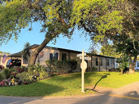 2nd image of 53 Falls Way Dr