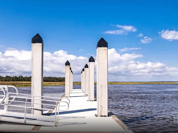 48 Sandy Bend Drive, Richmond Hill, GA 31324