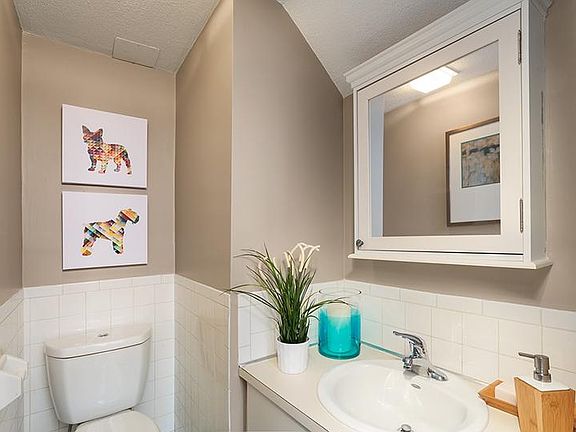 4th image of 750 Norwest Dr #1-C