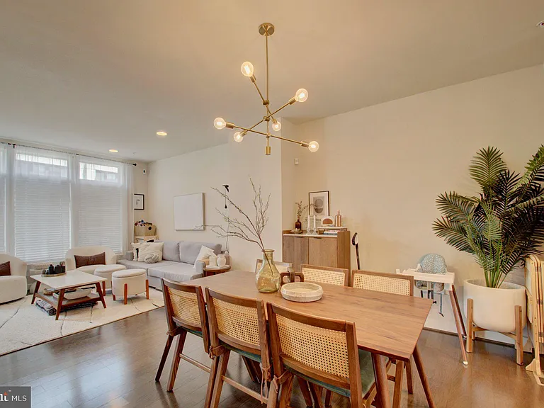 8078 Tribeca St — Photo 15