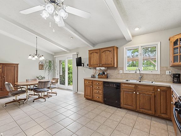 5th image of 1008 Ratcliffe Dr