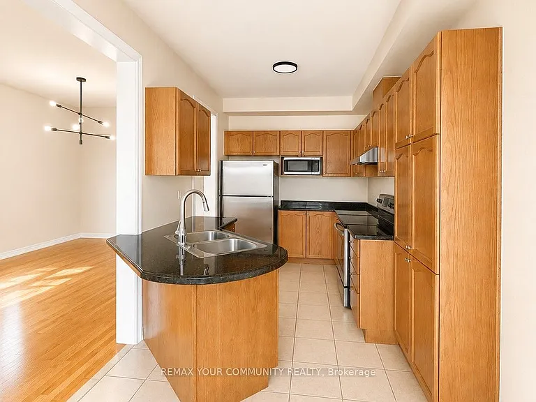 75 Gauguin Ave — Photo 4