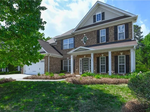 2331 Mill Ln, High Point, NC 27265