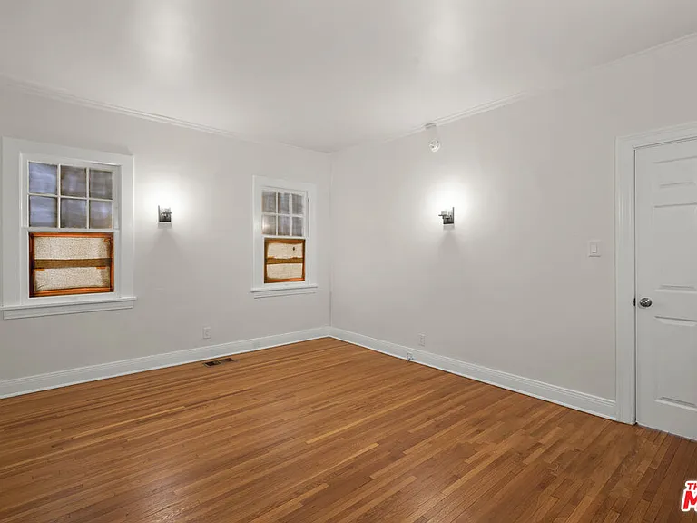 1815 N Grace Ave — Photo 17