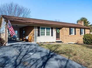 51 River View Dr, Verona, VA 24482