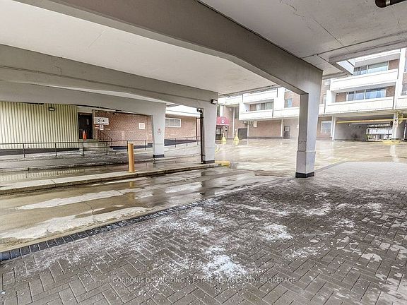 3rd image of 6 Crescent Town Rd #301