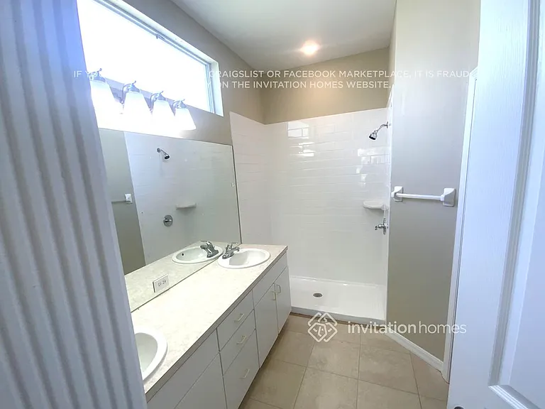 528 Wexford Dr — Photo 11