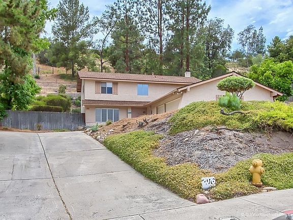 2nd image of 2076 Ventana Way