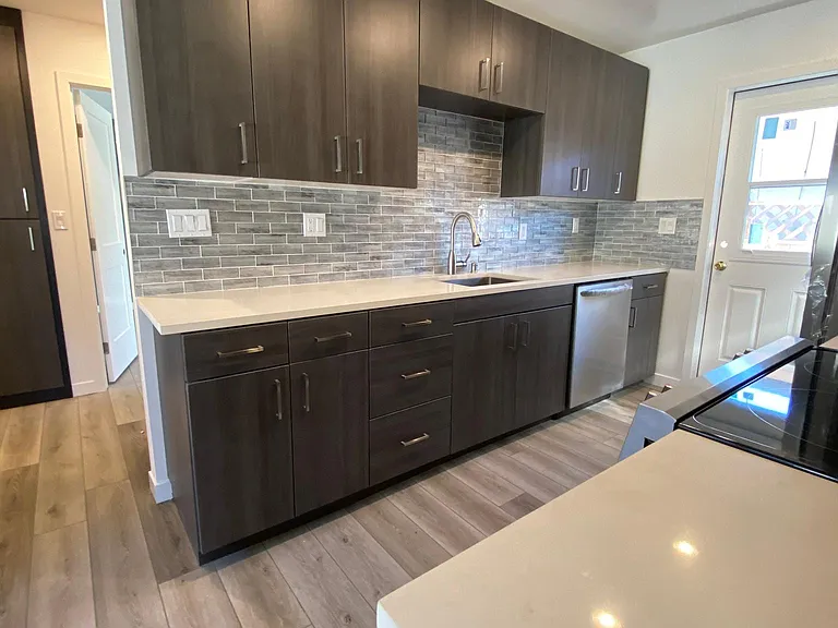 3570 Bennett Ave — Photo 14