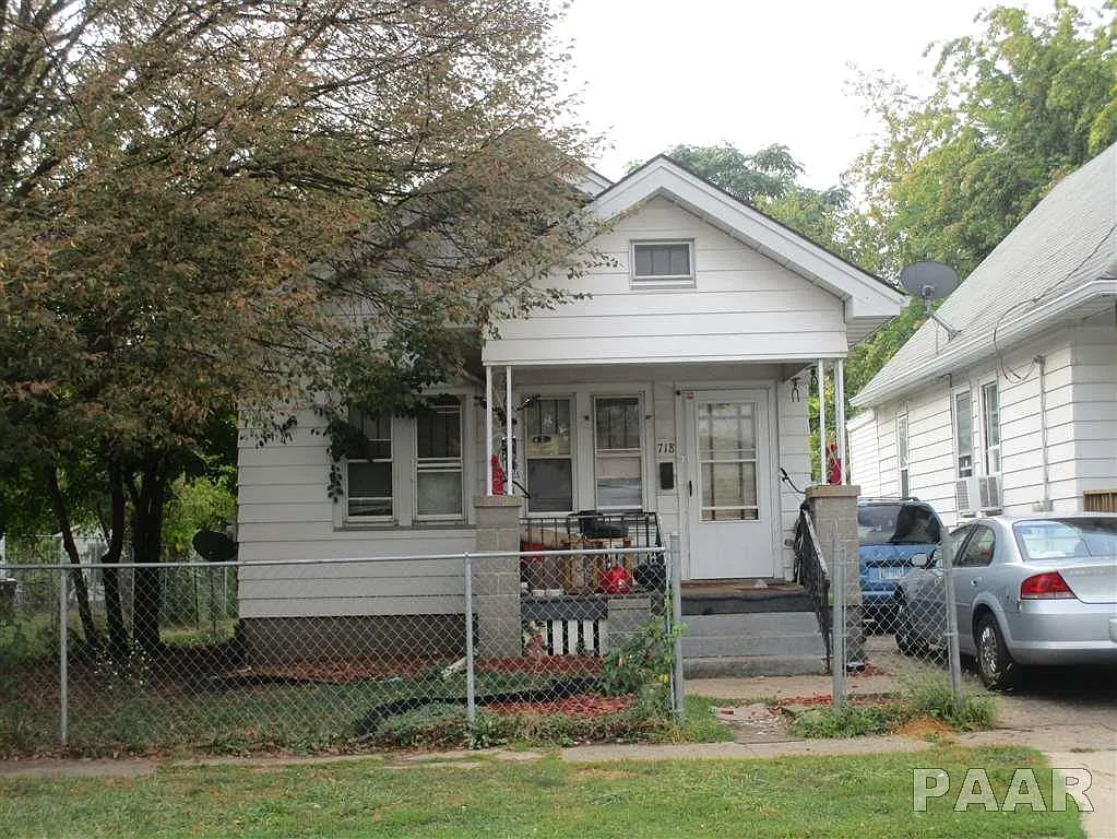 718 W Thrush Ave photo 1