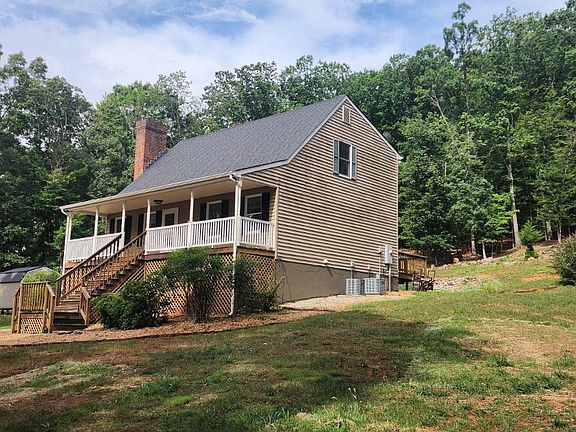3rd image of 297 Poor House Farm Rd