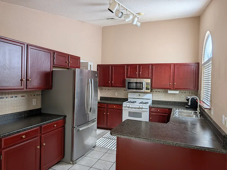 7825 Cherry River Dr — Photo 13