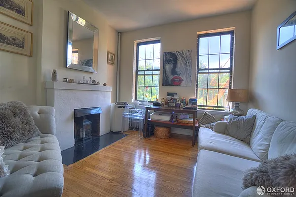 Rented by Oxford Property Group | media 19