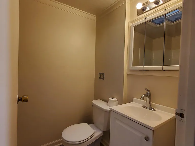 702 S Penn St — Photo 11