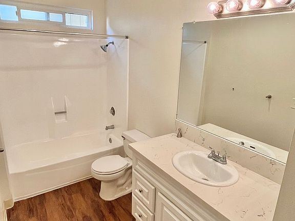 4th image of 2030 Cypress Ave #D3f4d2e2b
