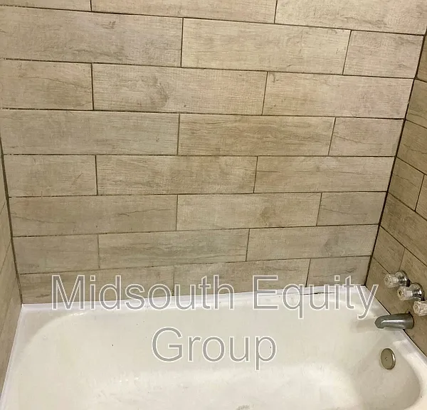 325 E Forest Ave — Photo 11