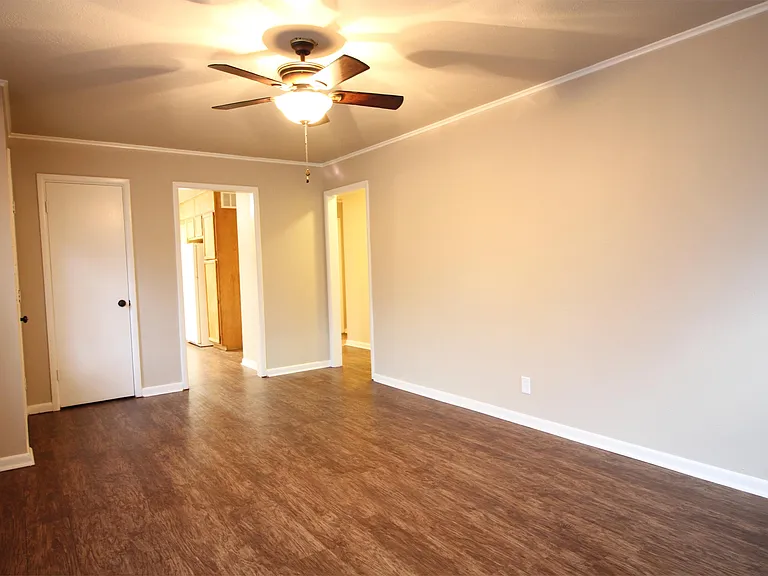 4719 Kinkead Ave — Photo 3