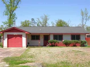 7310 Click Dr, Beaumont, TX 77708