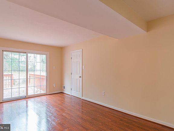4th image of 2056 Tilghman Dr