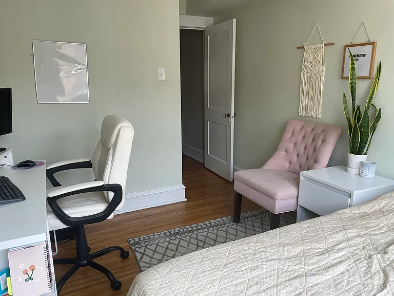 Back bedroom
