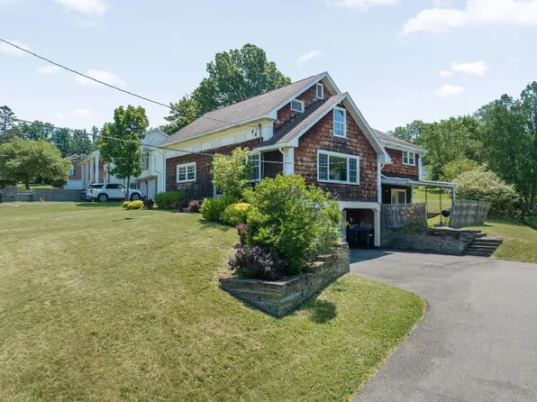 3304 Almar Dr, Vestal, NY 13850