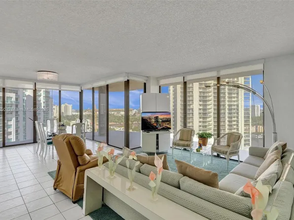 19355 Turnberry Way APT 19D, Aventura, FL 33180