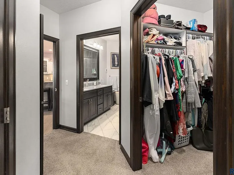 5600 E Eastbridge Pl — Photo 11
