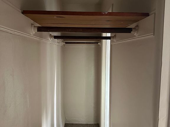 2nd image of 4085 Lincoln Ave #C