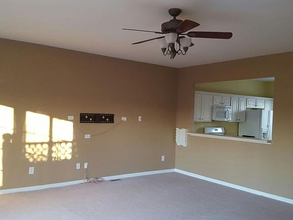 Family room 2