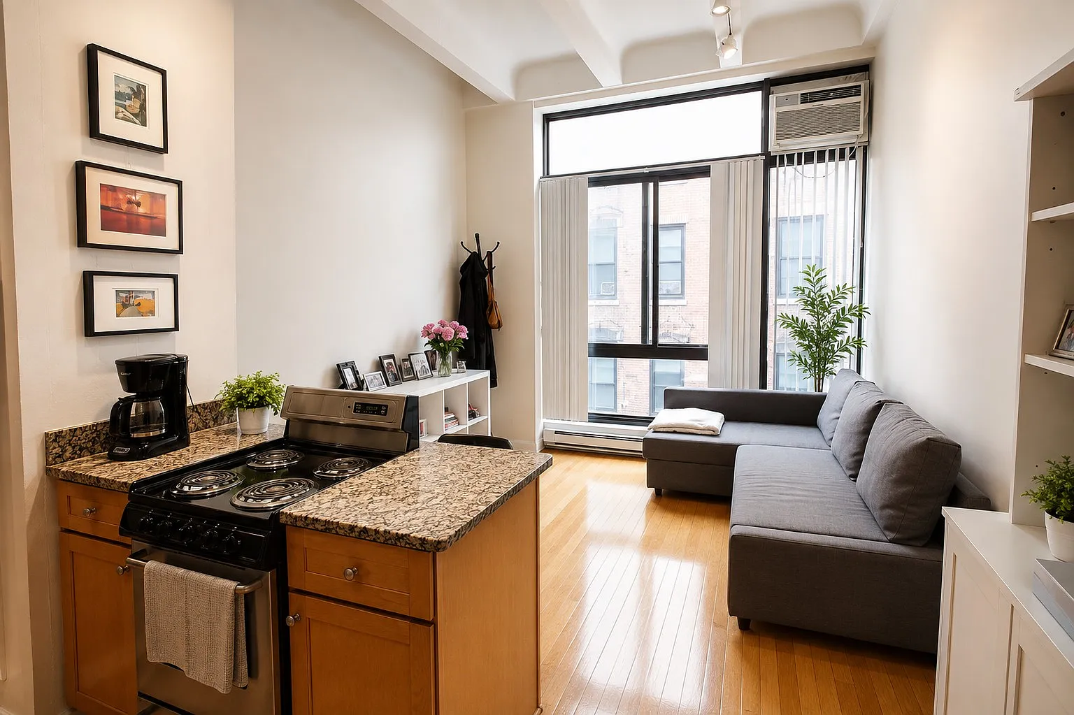 1 bed, 400 sqft, $2,700 — Photo 1