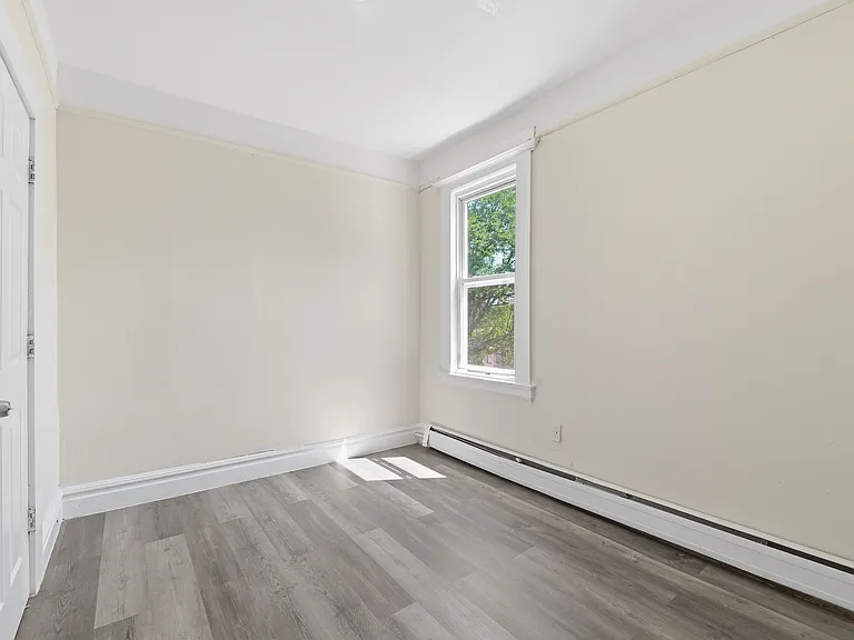 478-480 Summer Ave #2 — Photo 17