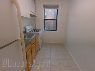61-40 Saunders St #D16, Rego Park, NY 11374