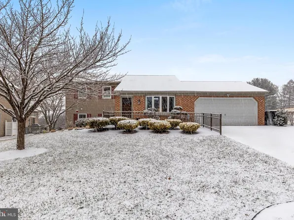 71 W South Ave, Landisville, PA 17538