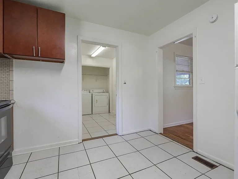 1621 Mayhew St — Photo 22