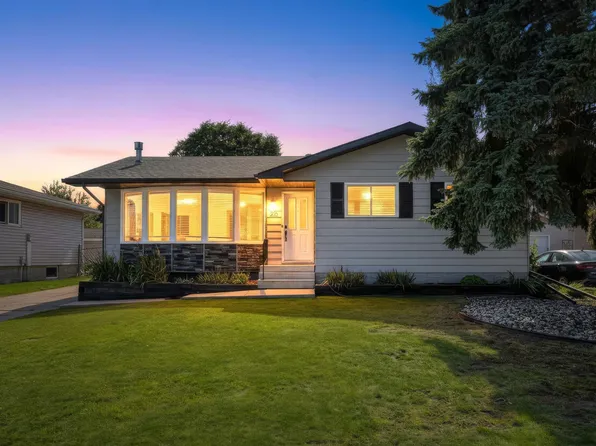 25 Galloway Dr, Strathcona County, AB T8A 2L7