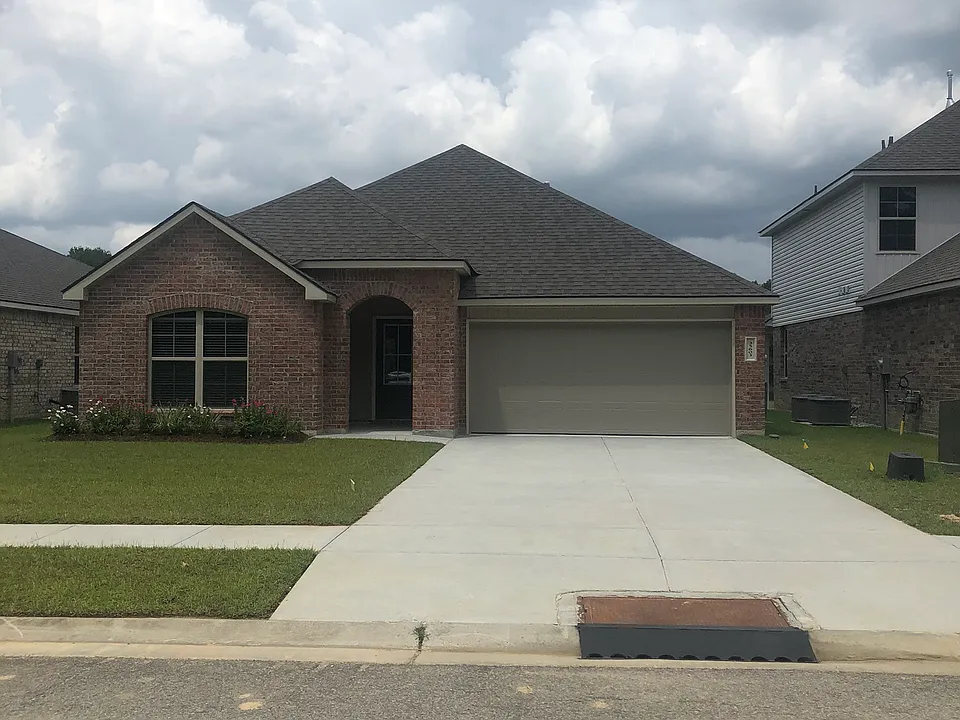 35603 Grovemont Dr