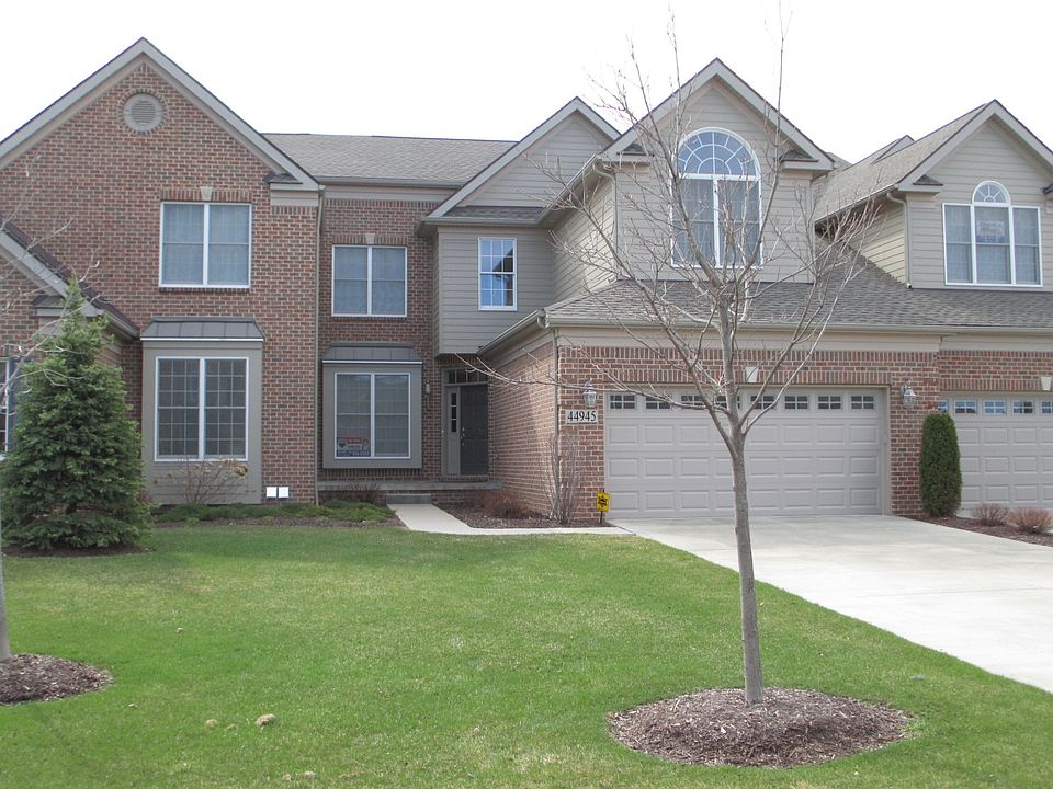 1st image of 44945 Broadmoor Cir S #77