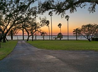 147 & 139 Edgewater Dr, Dunedin, FL 34698