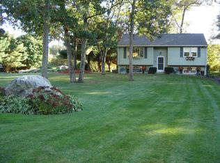 125 McKeon Dr, North Attleboro, MA 02760
