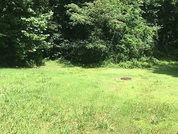 2nd image of 804 Carrieland Dr