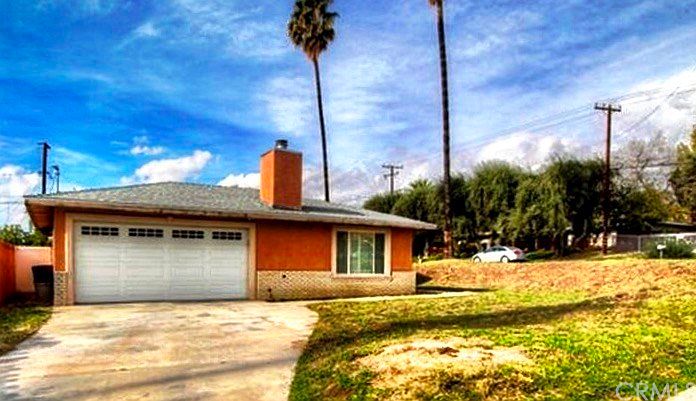 1st image of 25441 Foothill Dr