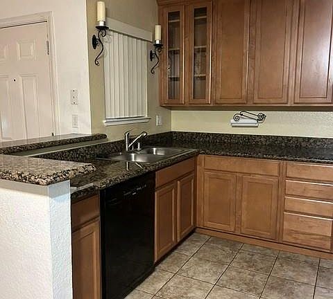 2nd image of 3715 Tallyho Dr APT 32