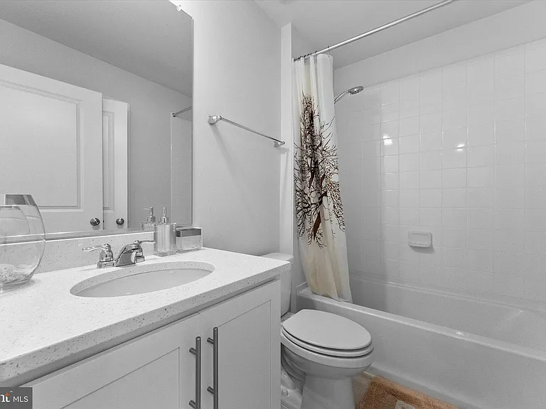 9611 Silver Bluff Way — Photo 27