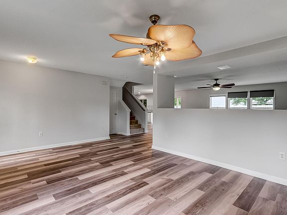 3rd image of 76056 Deerwood Dr