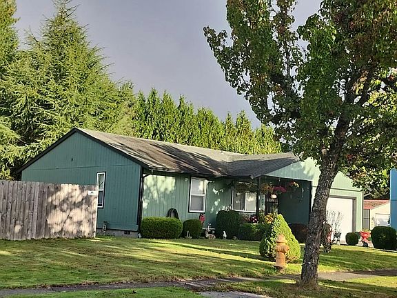 3rd image of 2219 Robbins St