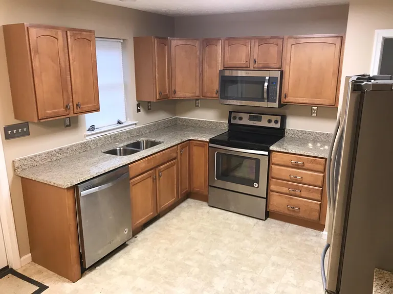 14 Garnett Ct — Photo 3