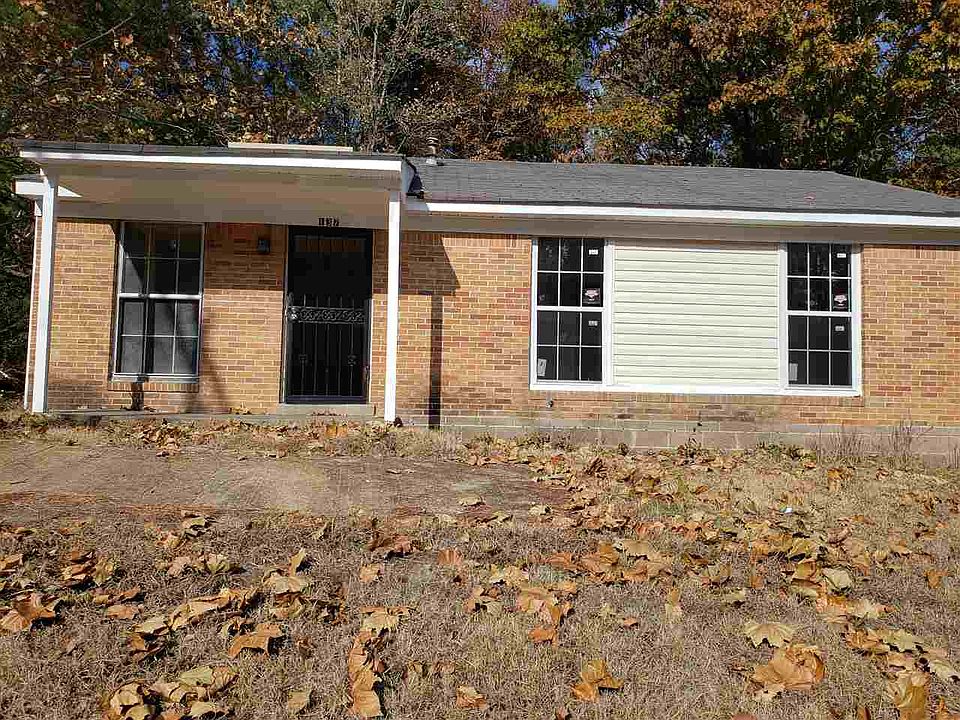 1st image of 137 Roosevelt Pkwy